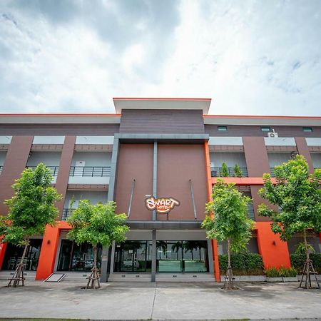 Smart Hotel Ban Lam Luk Ka Exteriör bild