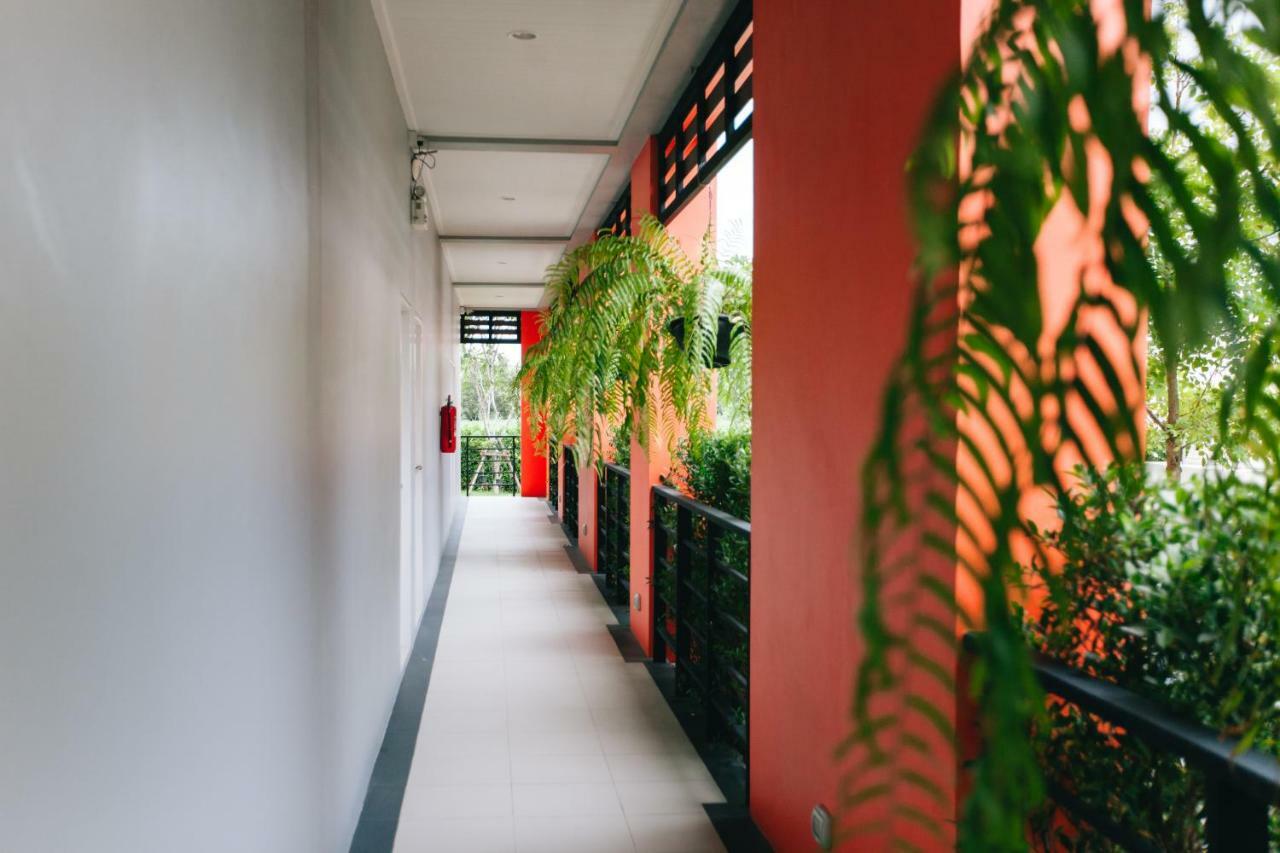 Smart Hotel Ban Lam Luk Ka Exteriör bild