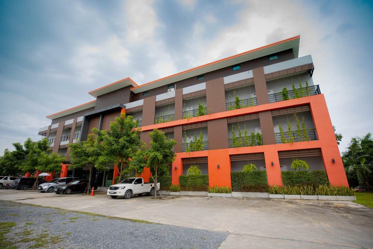 Smart Hotel Ban Lam Luk Ka Exteriör bild