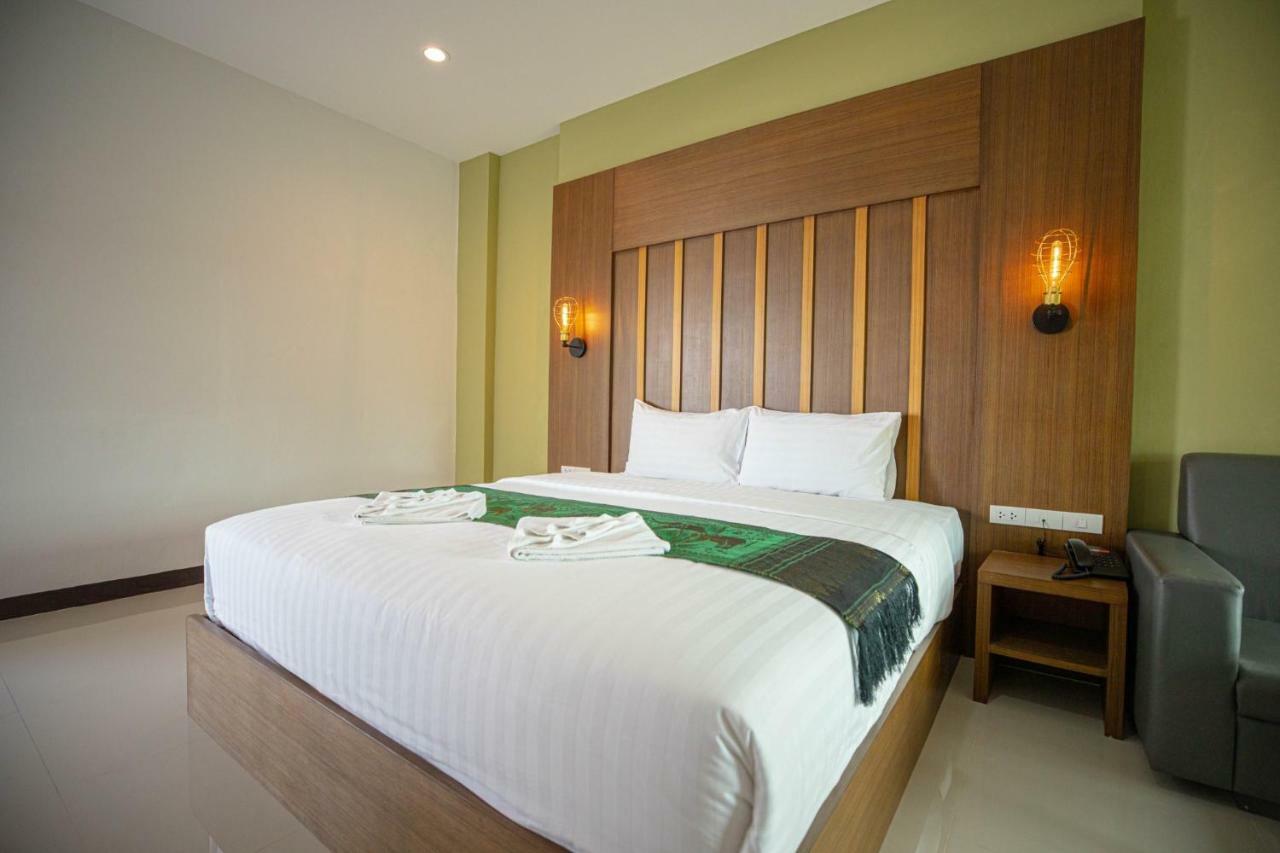 Smart Hotel Ban Lam Luk Ka Exteriör bild